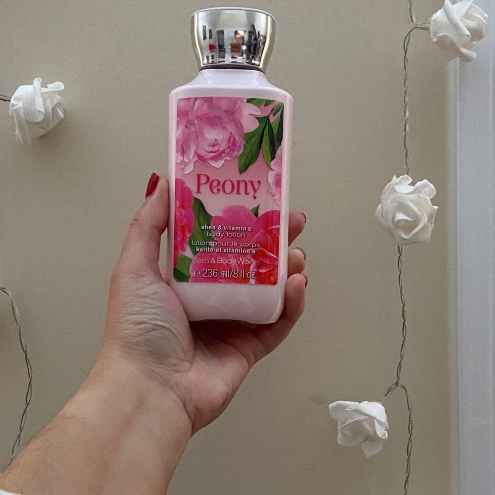 Peony Scented Bath & Body Works Lotion 236ml